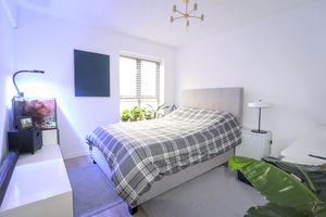 Bedroom - click for photo gallery